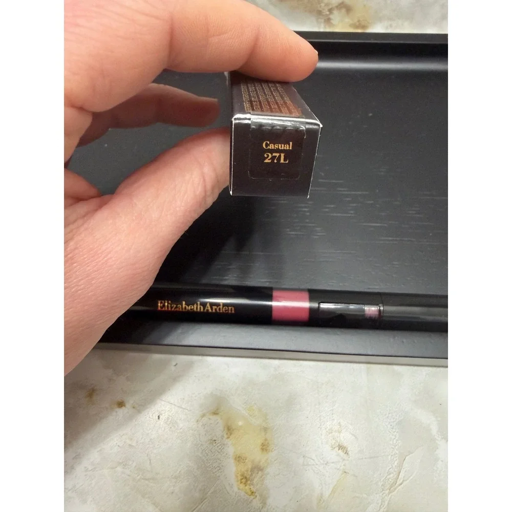 Elizabeth Arden Beautiful Color‎ Liquid Lip Lacquer Casual 27L Mauve Pink 0.08oz